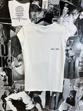 carregar imagem no visualizador da galeria, fashion top cropped punks not dead high-high (off white)