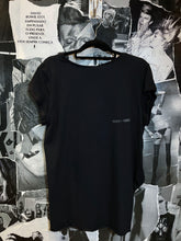 carregar imagem no visualizador da galeria, fashion top cropped punks not dead high-high (grafite)